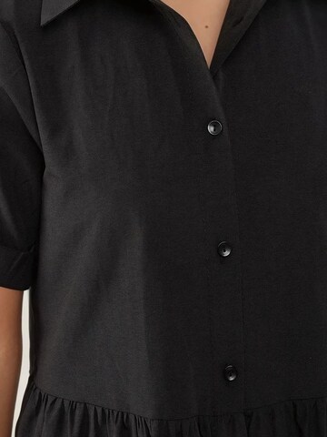 Hiccup Shirt Dress in Black