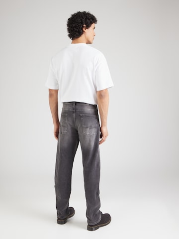 Regular Jean 'Pete' QS en gris