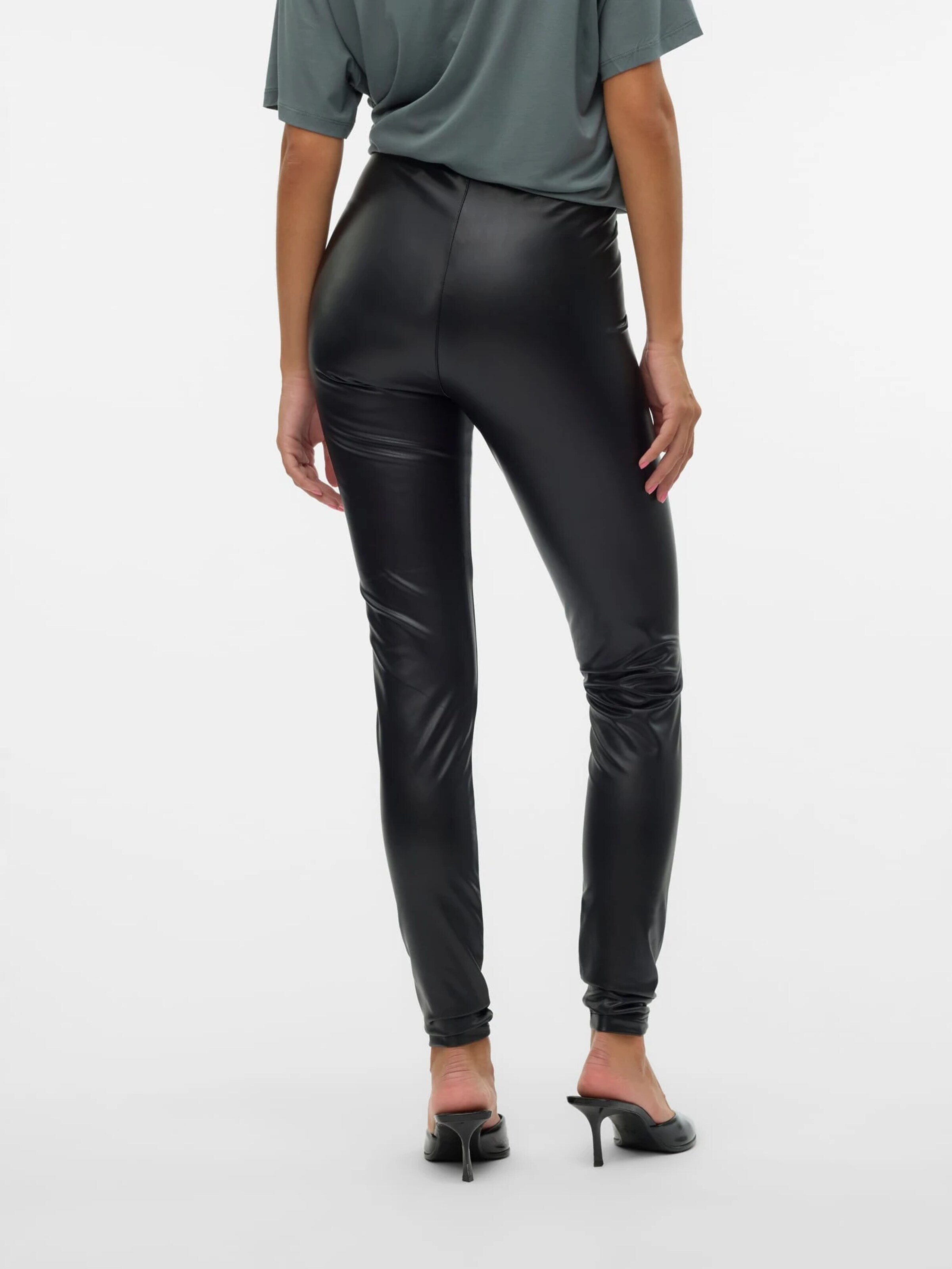 VERO MODA Baggy Leggings 'Gana' in Zwart