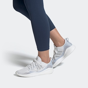 ADIDAS SPORTSWEAR Matalavartiset tennarit 'Fluidflow 2.0' värissä valkoinen