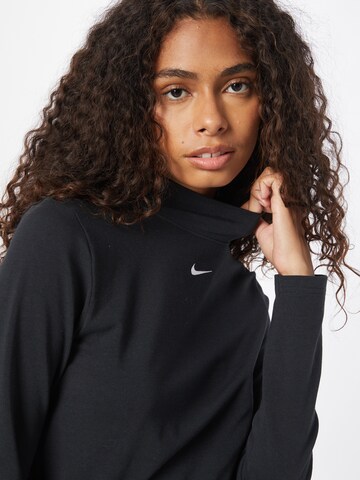 Nike Sportswear Shirt in Schwarz