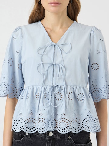 Bluză 'YASCORNELIA' de la YAS pe albastru