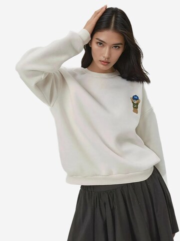 HiccupSweater majica - bijela boja