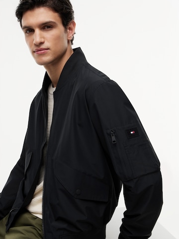 Veste mi-saison TOMMY HILFIGER en noir