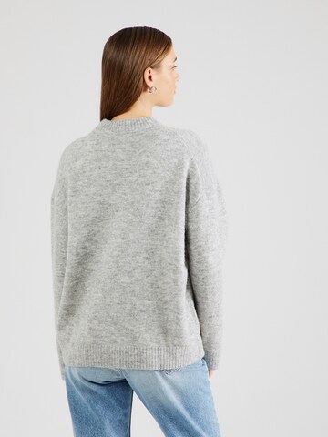 Calvin Klein Jeans Sweater in Grey