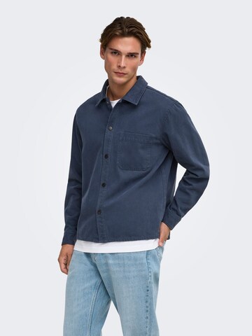 Coupe regular Chemise business 'ONSTimes' Only & Sons en bleu : devant