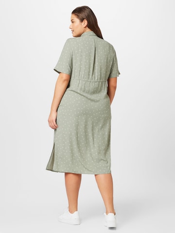 ONLY Carmakoma - Vestido camisero 'NEW CORIS' en verde