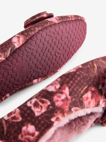 B by Ted Baker Pantofle – hnědá