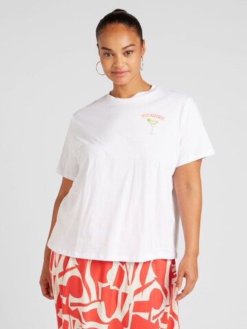 T-shirt 'PCKILANA' PIECES Curve en blanc