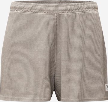 Reebok Classics Pants in Grey: front