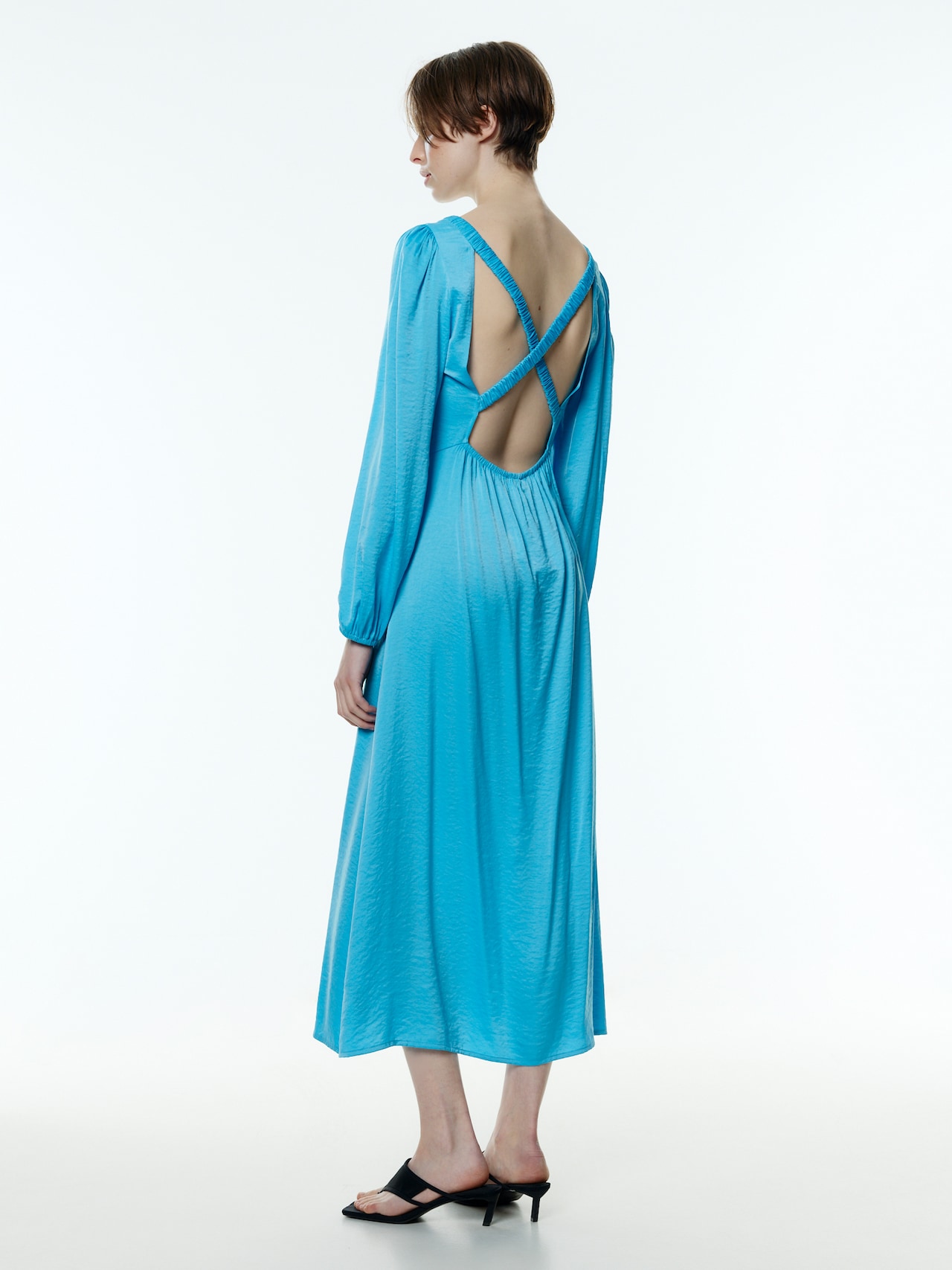 EDITED Produits Robe 'Valja' bleu