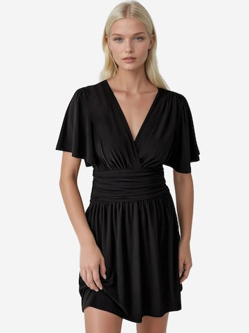 Hiccup Kleid in Schwarz: Vorderseite