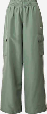 Loosefit Pantaloni cu buzunare de la ADIDAS ORIGINALS pe verde: față