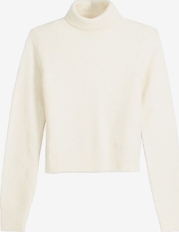 Bershka Sweater in Beige: front