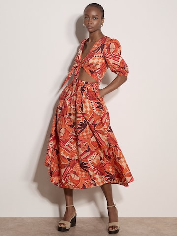 Apricot Tropical Leaf Patchwork Cotton Midi Skirt ' ' in Rot: Vorderseite