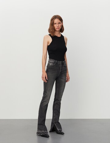2NDDAY Flared Jeans 'Fion' in Schwarz