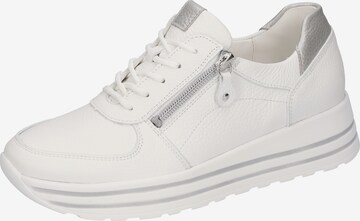 WALDLÄUFER Sneakers in White: front