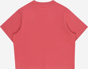 Nike Sportswear - Camiseta 'ESSNTL' en rojo