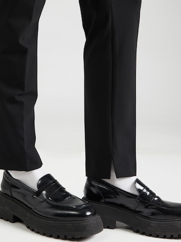 Coupe slim Pantalon à plis 'Hetana-1' HUGO en noir