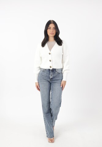 Elara Strickjacke in Weiß
