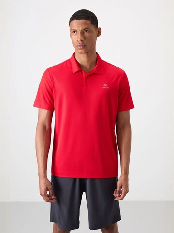 Tommy Life Shirt in Rood: voorkant