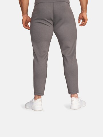 Effilé Pantalon de sport 'Eric' GOLD´S GYM APPAREL en gris