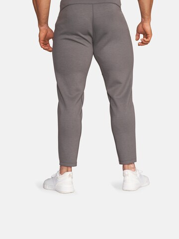 GOLD´S GYM APPAREL Tapered Workout Pants 'Eric' in Grey