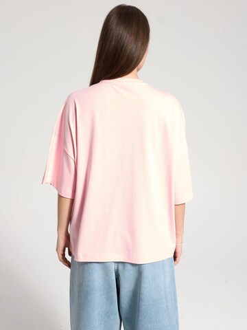 NOWIHT - Camiseta 'Cressida' en rosa