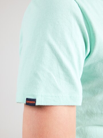 T-Shirt 'Essential' Superdry en vert