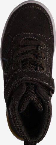 Sneaker di LURCHI in nero