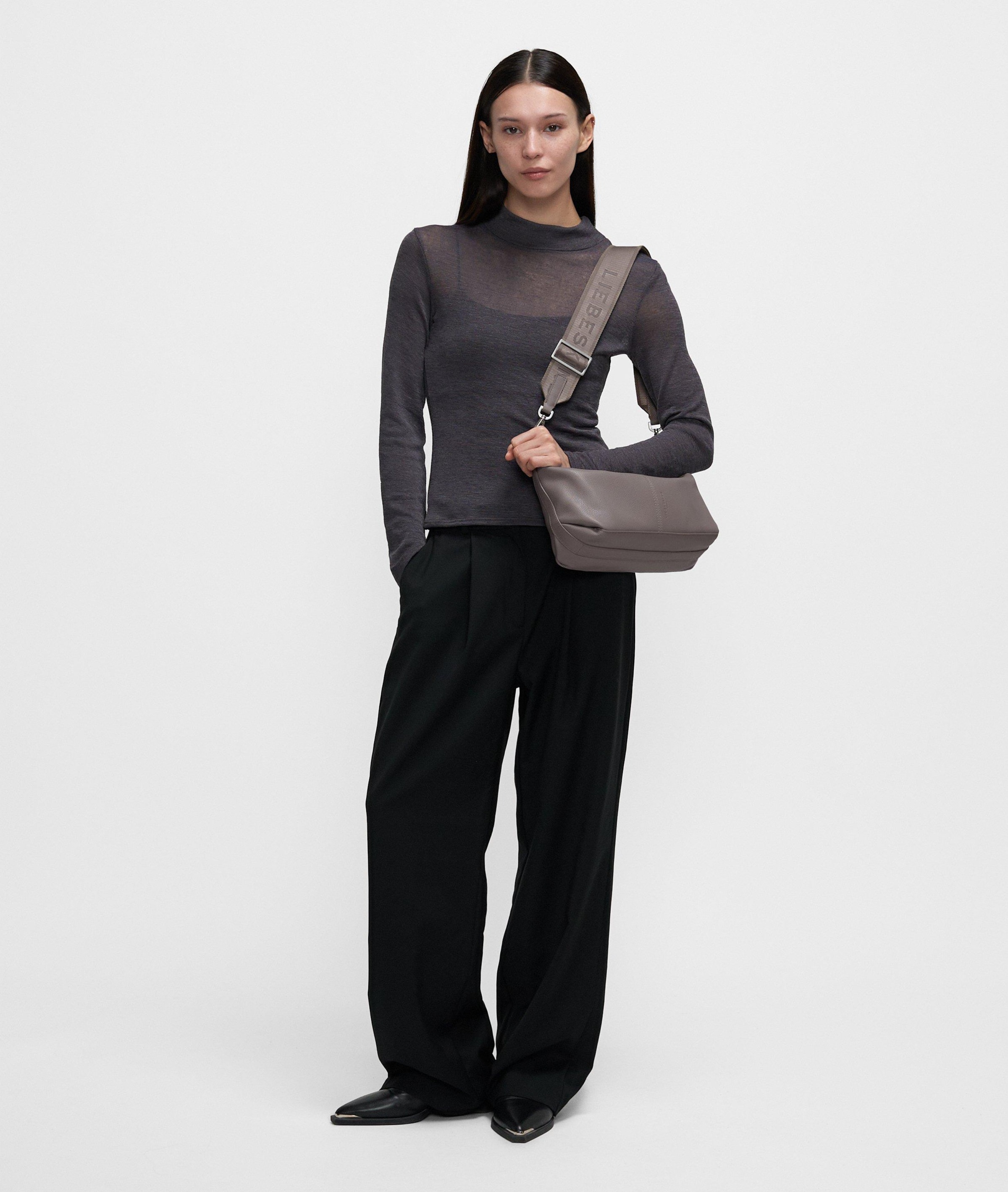 Liebeskind Berlin Schoudertas in Bruin: voorkant