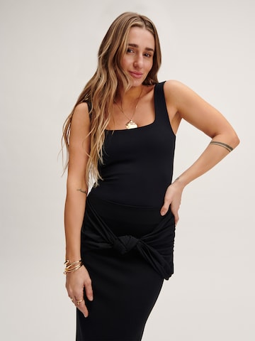 Tatiana Zidekova Rövid body - fekete: elől