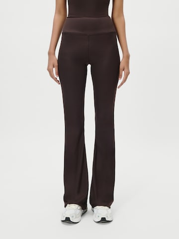 évasé Pantalon 'Simone' LeGer by Lena Gercke en marron : devant