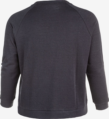 Q by Endurance Sweatshirt in Black