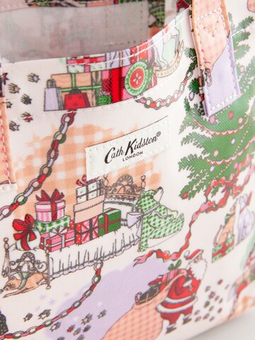 Poșete 'Paddington Check' de la Cath Kidston pe alb