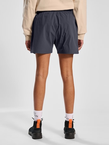 HALO Regular Shorts in Grau