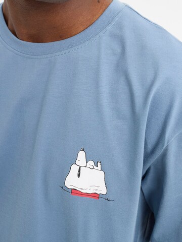 hydroponic - Camiseta 'Hydroponic x Peanuts Regular-Fit Long-Sleeve Ski Lift T-Shirt' en azul