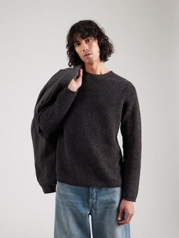 Pull-over QS en noir : devant