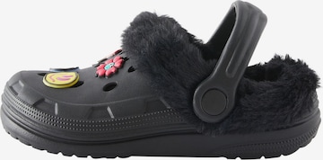 Next Тапки в Черный: спереди