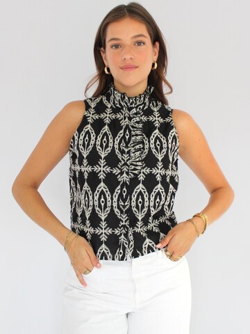 Honnête Atelier Blouse in Zwart: voorkant
