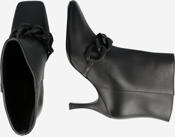 PATRIZIA PEPE Ankle Boots in Schwarz