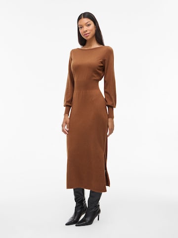 Robes en maille 'VIKerry' VILA en marron : devant