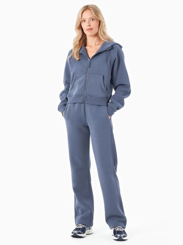 Organication Sweatjacke in Blau