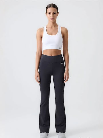 évasé Leggings 'Gamaschen' Tommy Life en noir