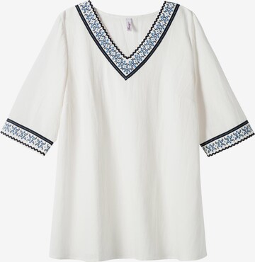 SHEEGO Tunic in White: front