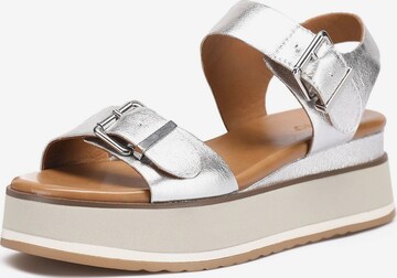 INUOVO Sandals in Silver: front