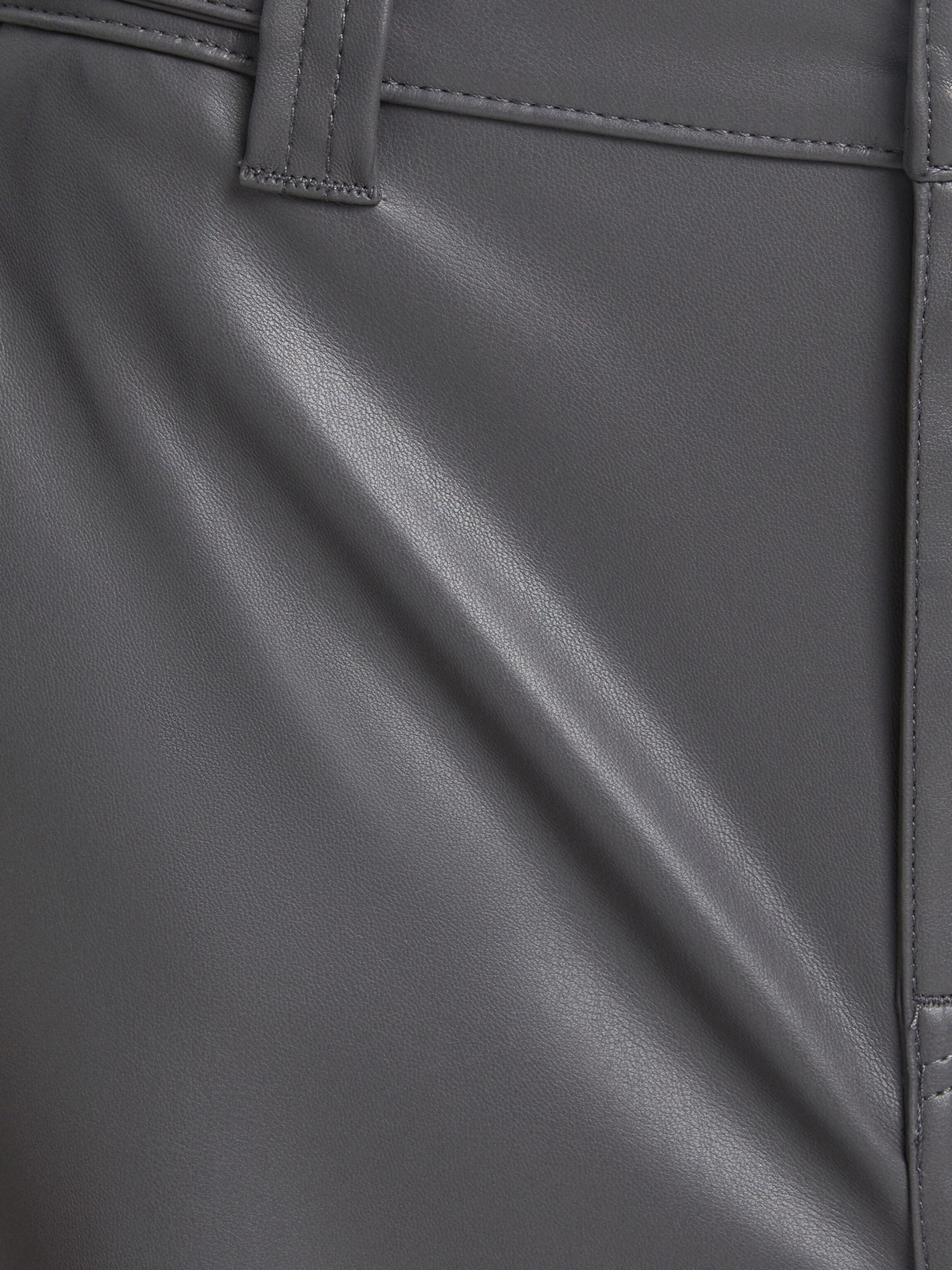 Pantalon cargo cuir 2025 bershka
