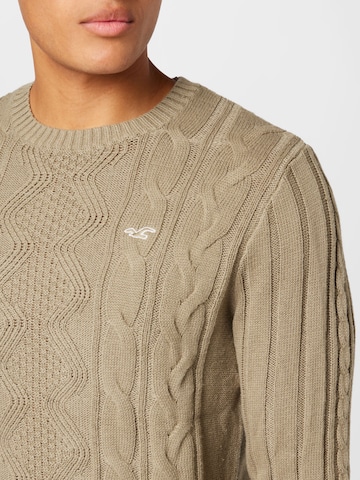 HOLLISTER Sweater in Green