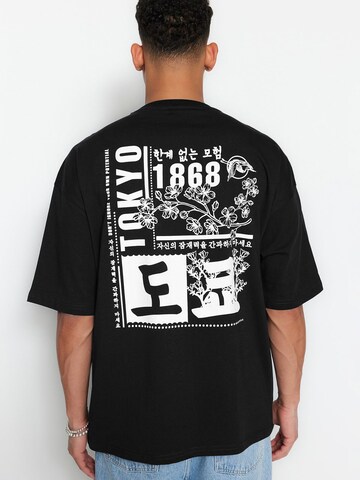 Trendyol T-Shirt in Schwarz