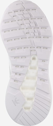 ADIDAS ORIGINALS Sneakers i hvid